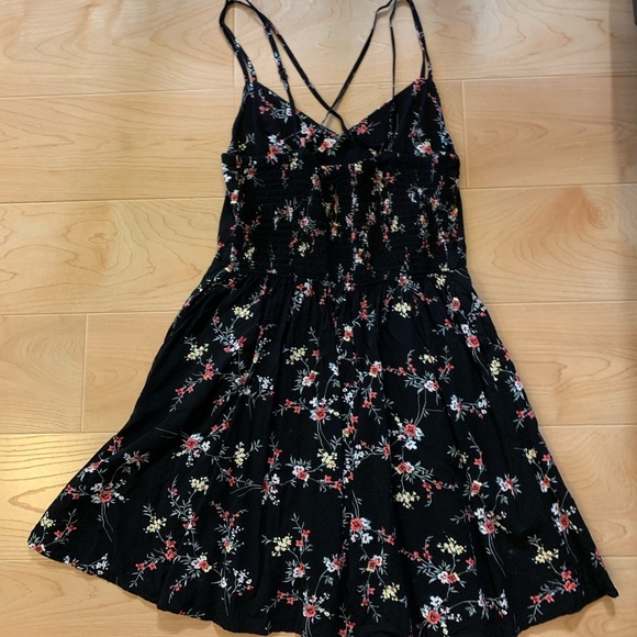 ✨HP✨ 🌺 2/$20 Garage black floral tank Dress - Picture 3 of 6